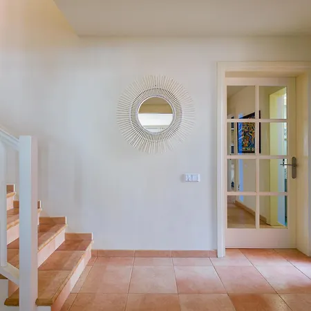Villa Long *