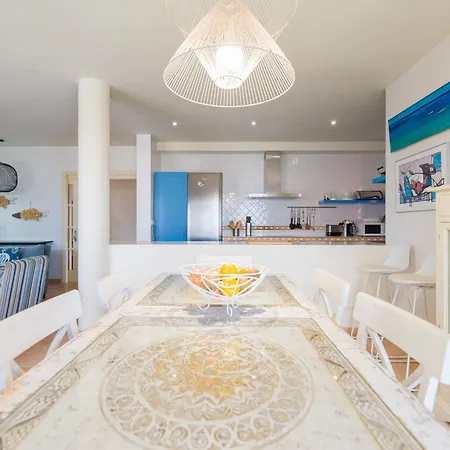 Villa Long