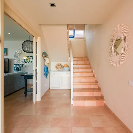 Long Villa *