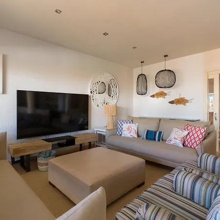 Long By Canariasgetaway Villa Corralejo