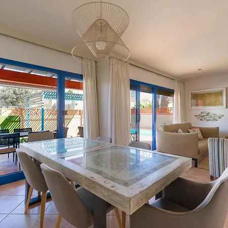 Long By Canariasgetaway Villa