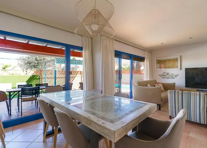 Long By Canariasgetaway Villa